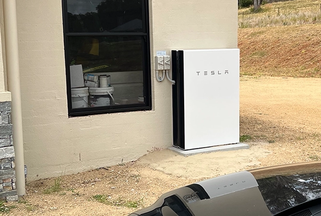 tesla battery 3