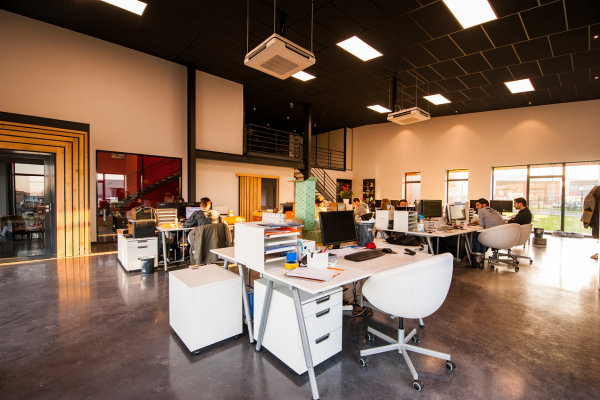 Office Buildings & Corporate Spaces Create a comfortable workspace year-round with ducted and split system options.